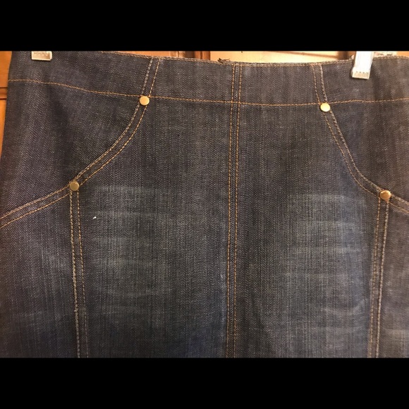 Bebe Pencil Skirt - Picture 1 of 6